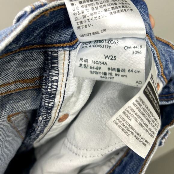 Levi's Wedgie Icon Fit Authentically Yours Jeans Distressed Denim Levis size 25 - Picture 7 of 7